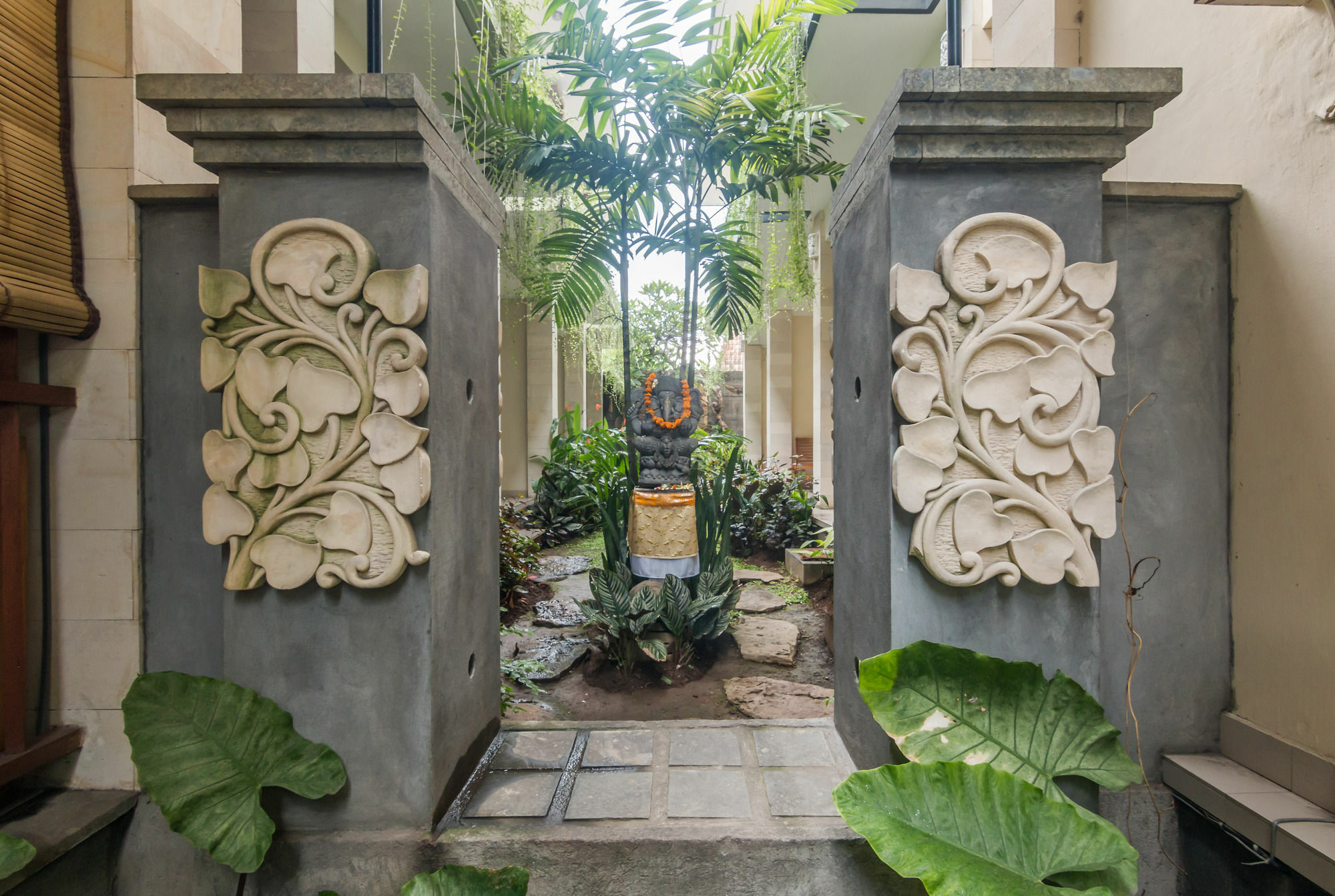 Zen Rooms Ubud Pengosekan 1 Luaran gambar
